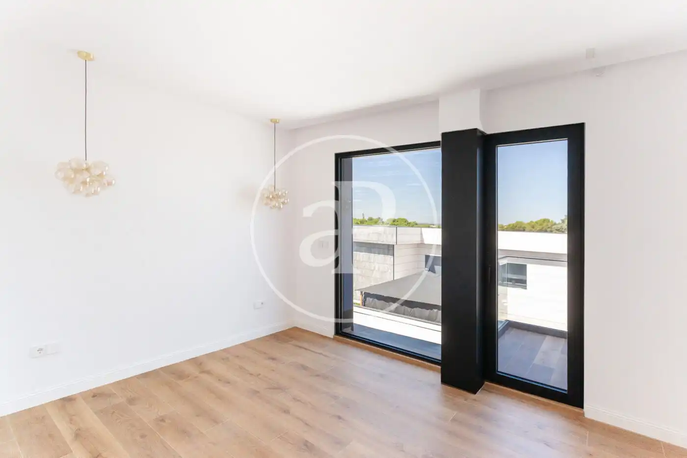 Casa aparellada amb piscina en venda a C. Tallín, imagen 42
