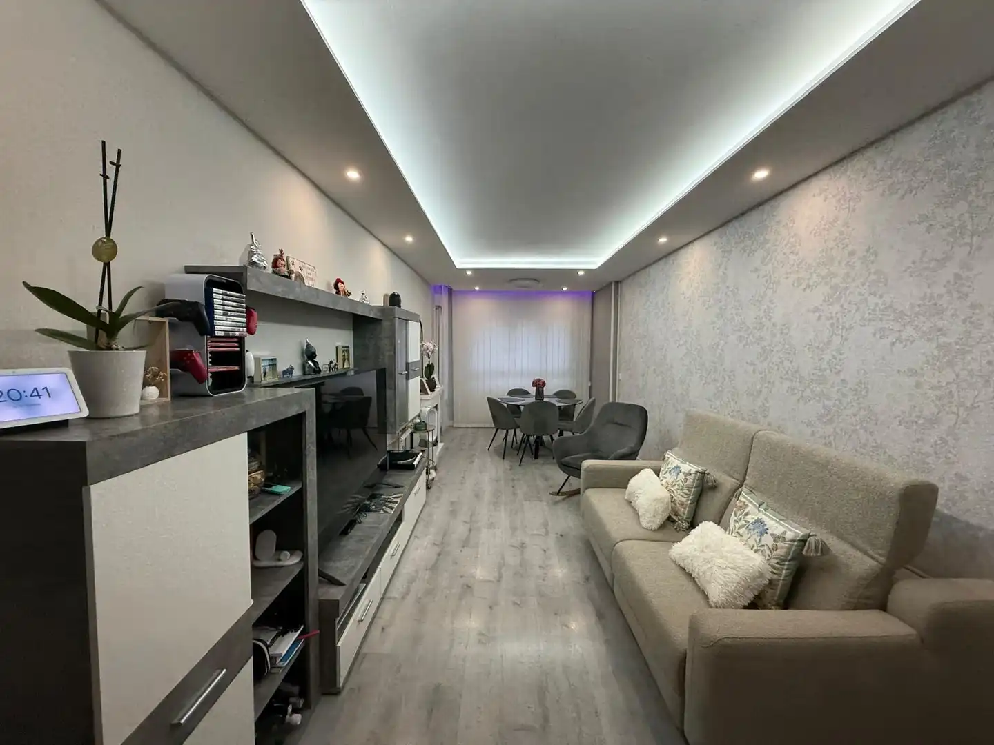 Sala de estar de Apartamento en venta en Vitoria - Gasteiz con Calefacción, Parquet y Terraza