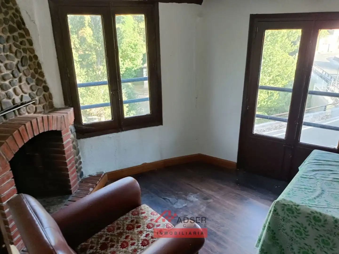 House with terrace for sale in Villanueva de Cameros - carretera logroño kilometro 42