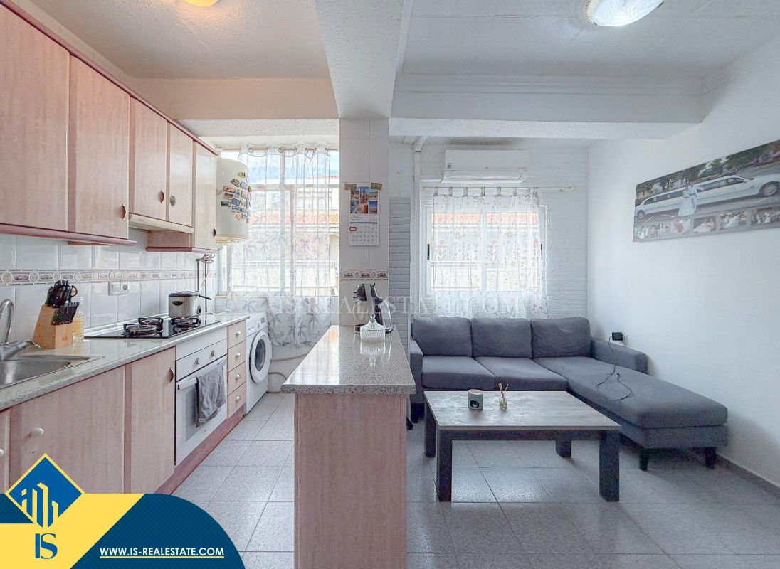 Kitchen of Apartment for sale in Torrevieja  with Air Conditioner, Heating and Furnished