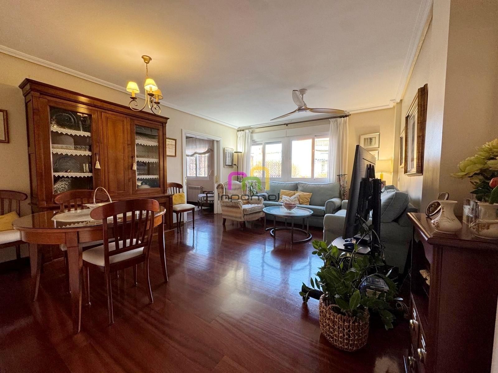 Sala d'estar de Pis en venda en Badajoz Capital amb Aire condicionat