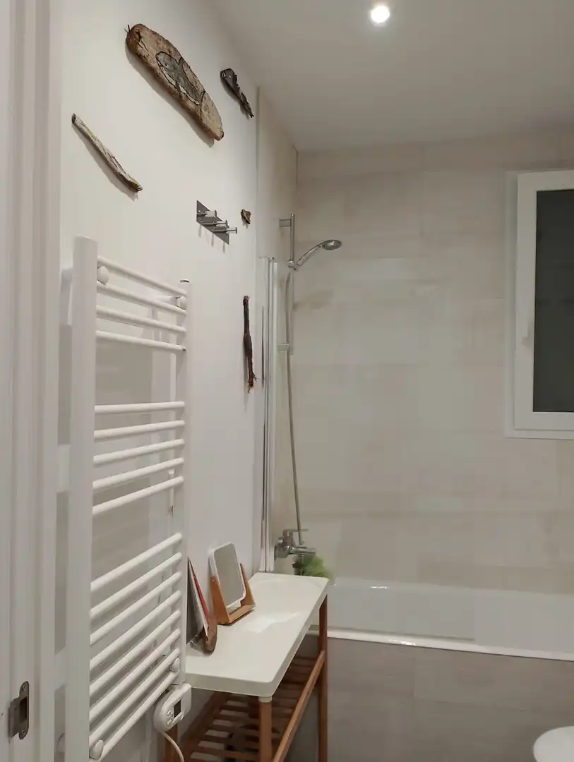Baño de Piso de alquiler en Donostia - San Sebastián  con Calefacción y Balcón