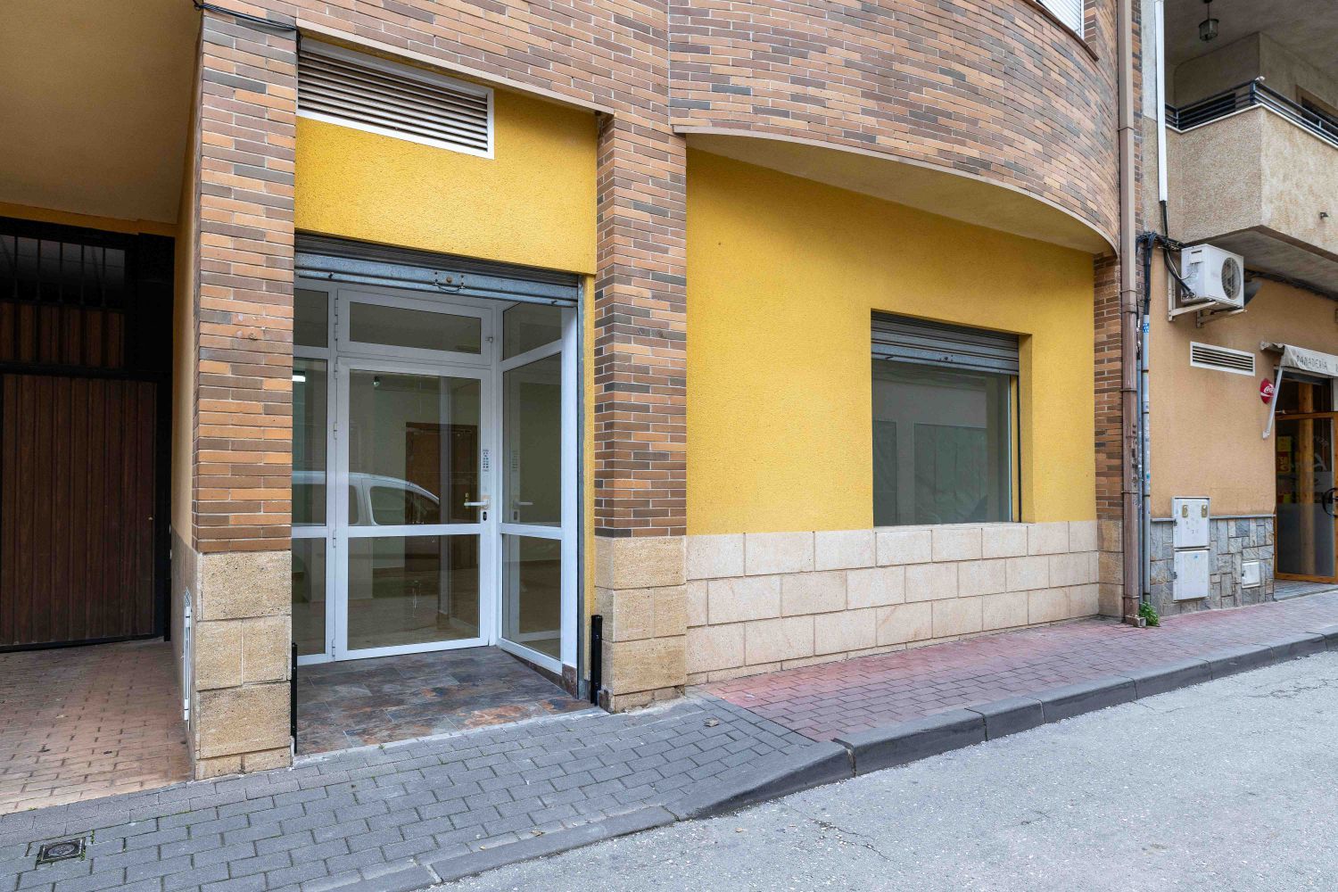 Vista exterior de Local de lloguer en  Murcia Capital amb Aire condicionat