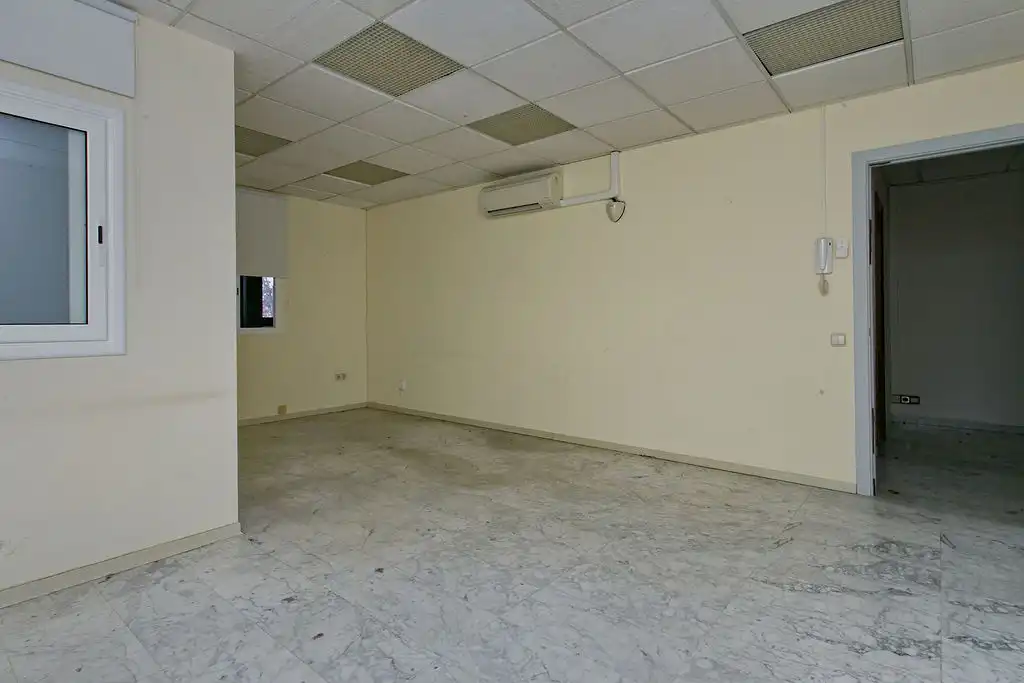 Oficina en venda en Cornellà de Llobregat