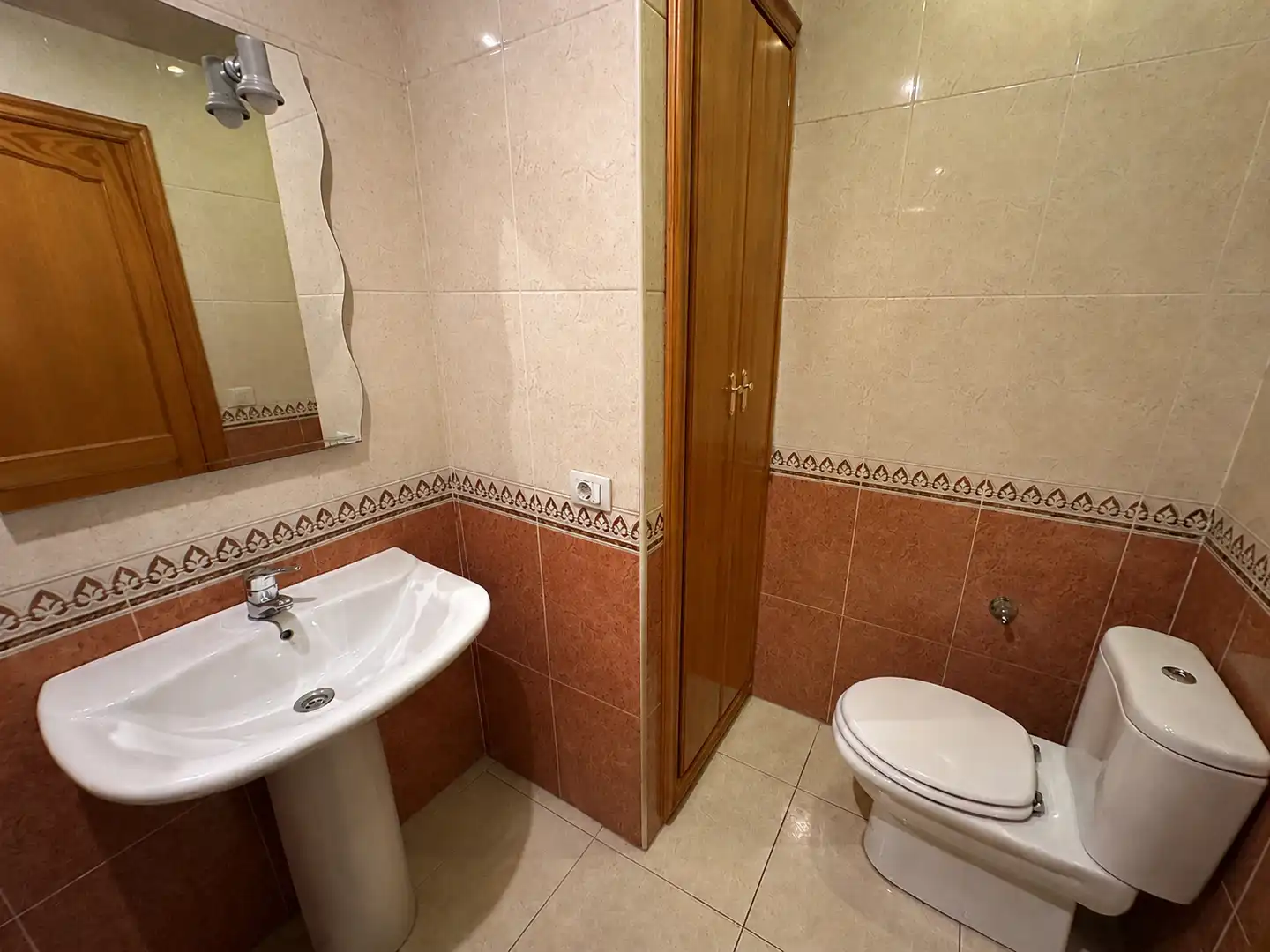 Baño de Piso en venta en Granadilla de Abona con Terraza, Trastero y Amueblado