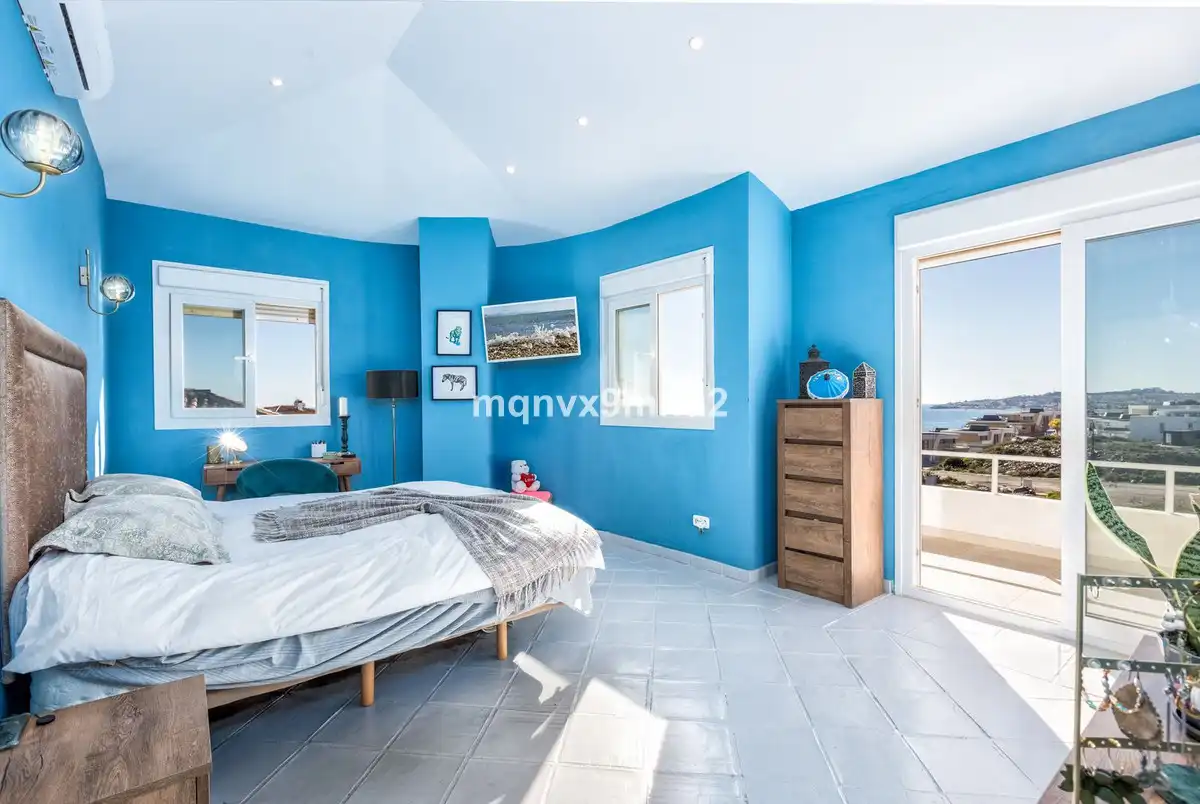 Habitación de Casa o chalet en venta en Mijas con Aire acondicionado, Calefacción y Jardín privado