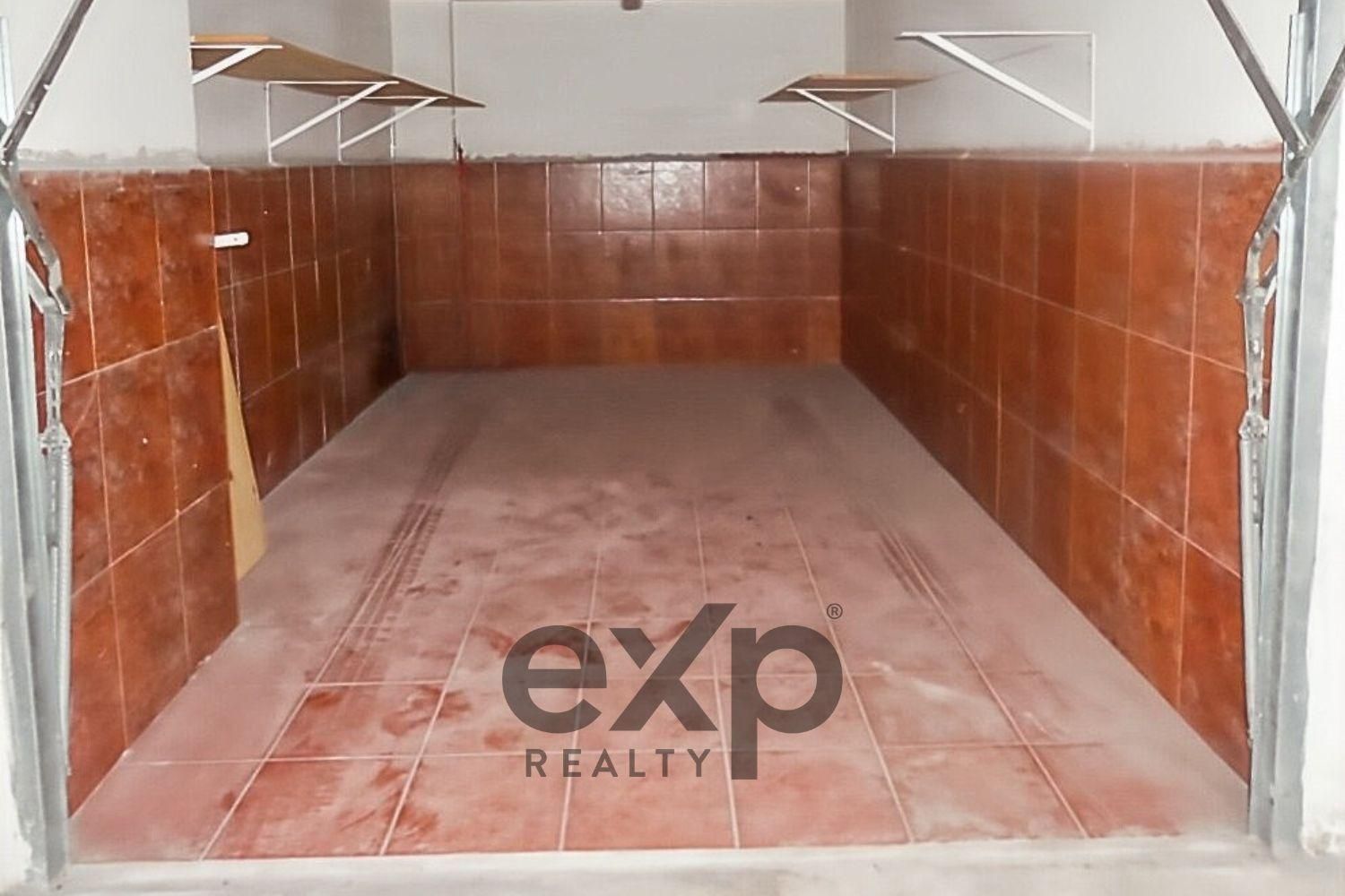 Kitchen of Garage for sale in Sagunto / Sagunt