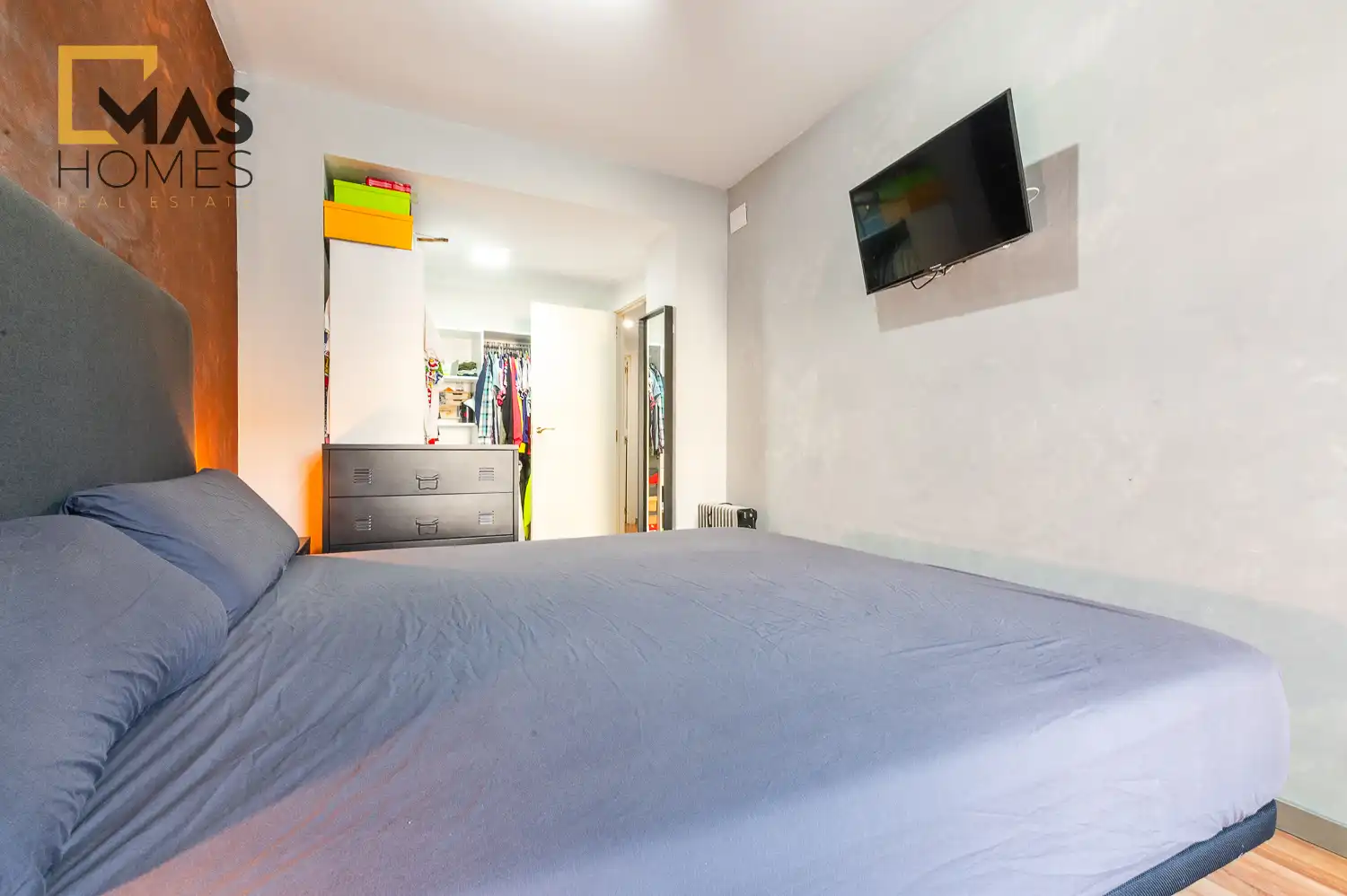 Schlafzimmer von Erdgeschoss zum Verkauf in Martorell mit Balkon