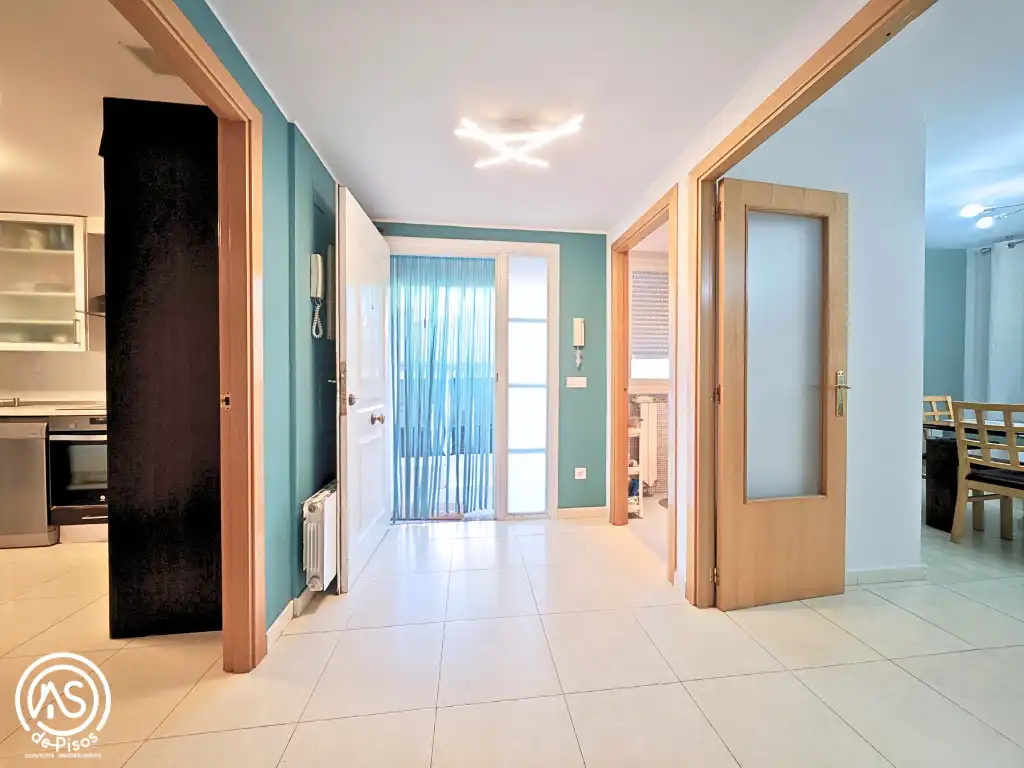 Casa aparellada amb jardí en venda a Calle Don Quijote de la Mancha 19, imagen 2
