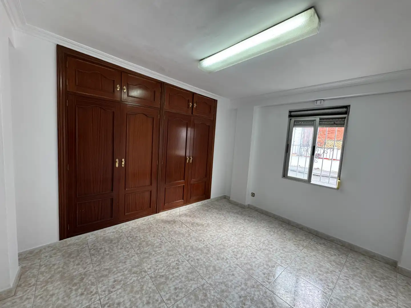 Bedroom of Houses for sale in Sevilla
