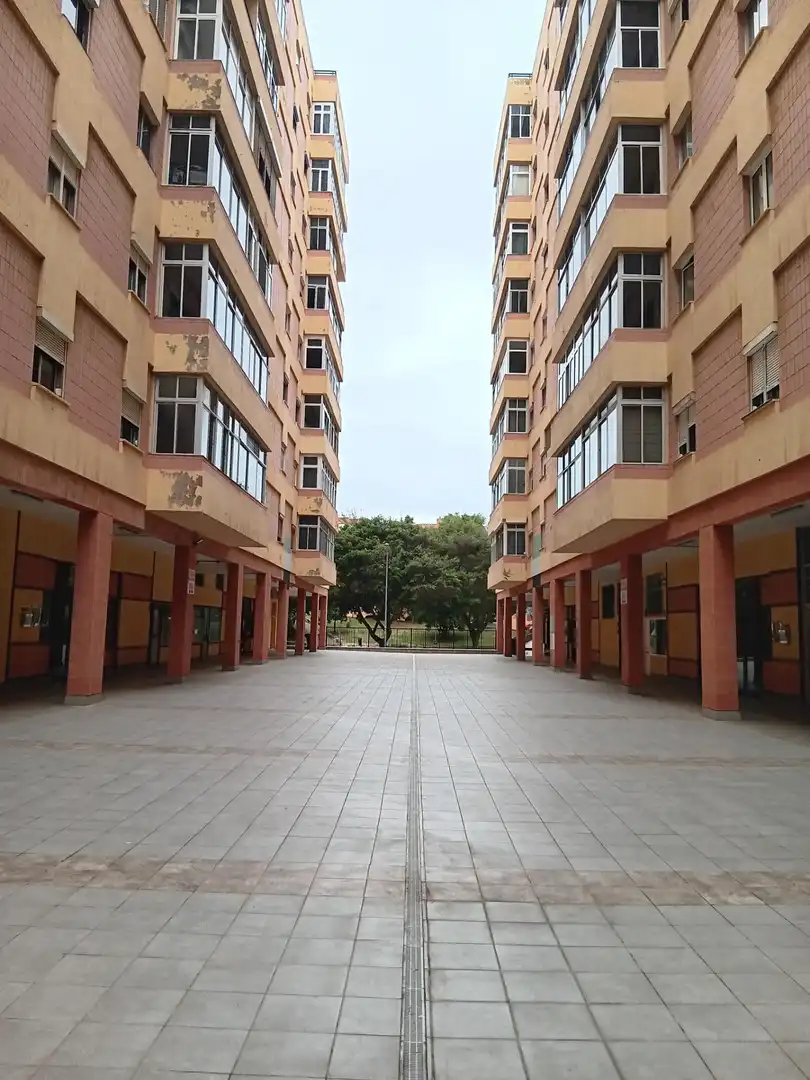 Vista exterior de Pis en venda en Las Palmas de Gran Canaria amb Balcó