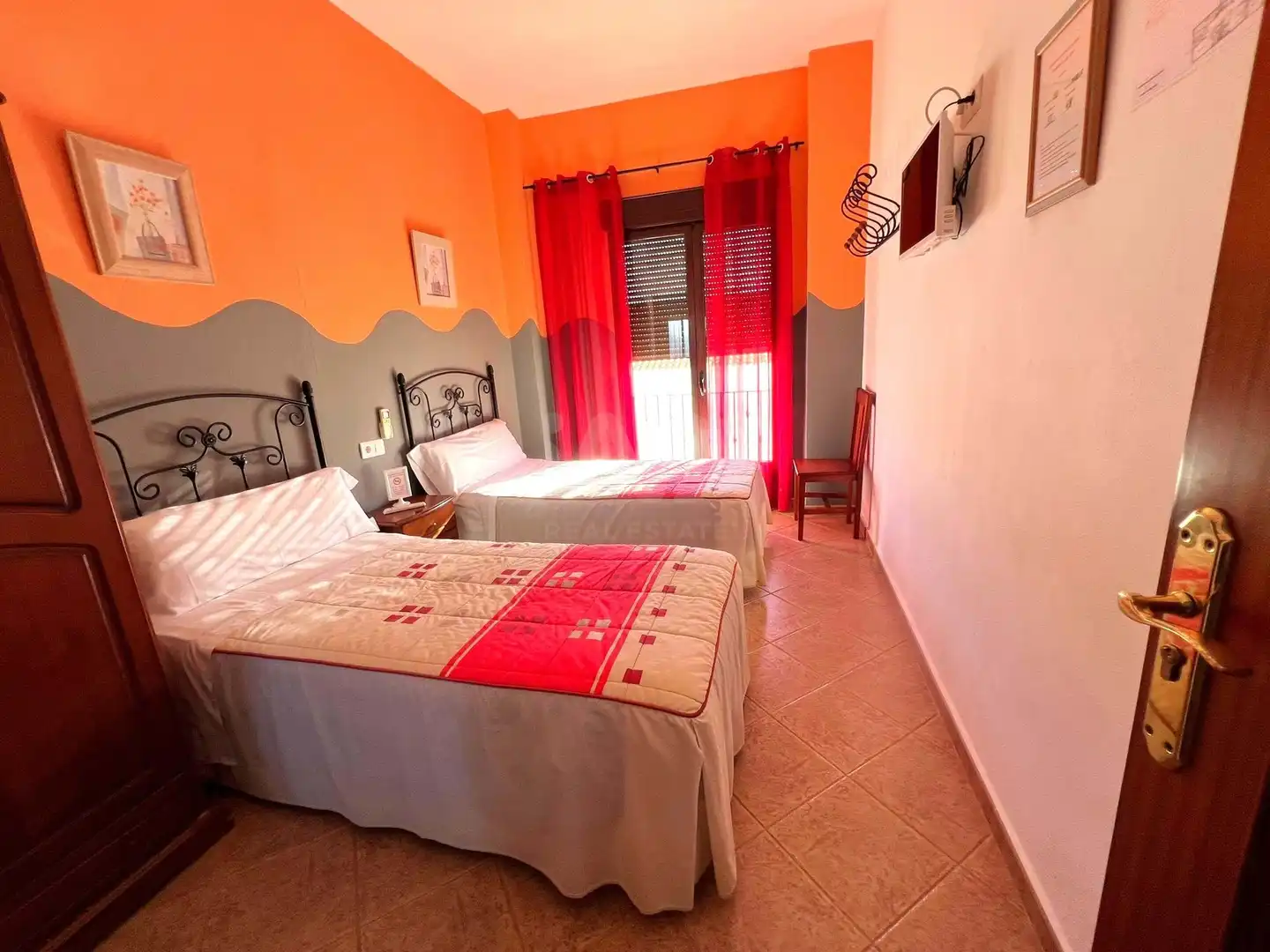 Habitación de Local en venta en Villablanca