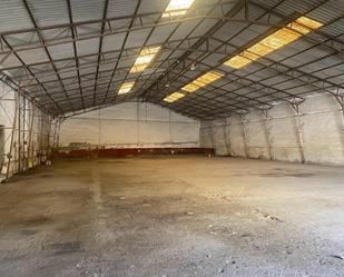 Nau industrial de lloguer en Cabuérniga