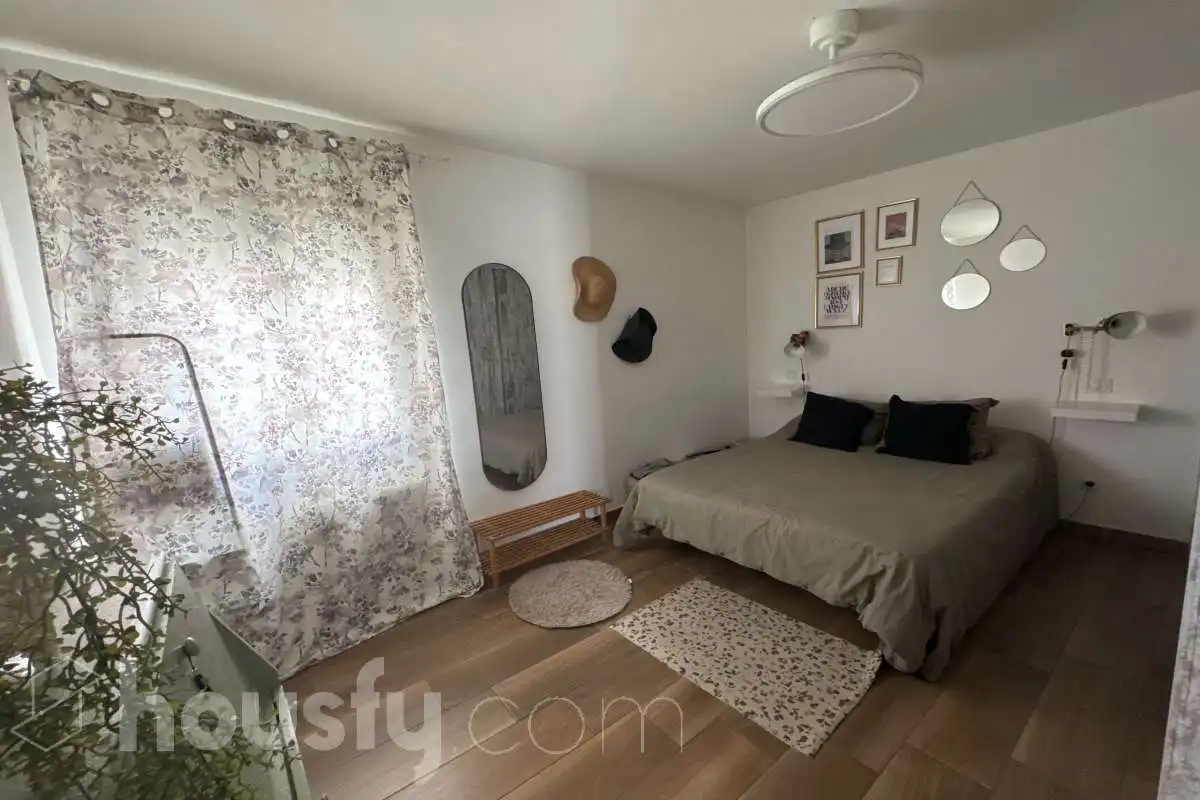 Flat for rent in Calle Ruiz de Alarnes, San Isidro