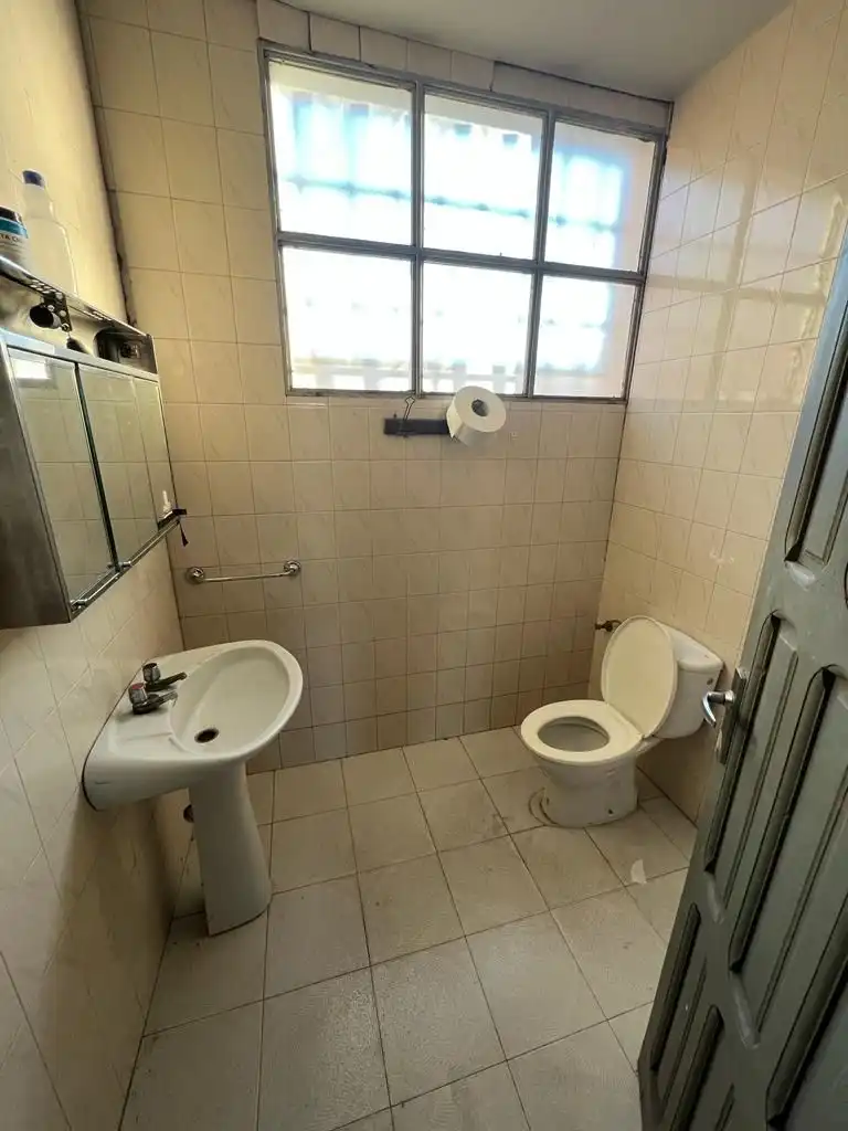 Baño de Nave industrial en venta en Nava de la Asunción