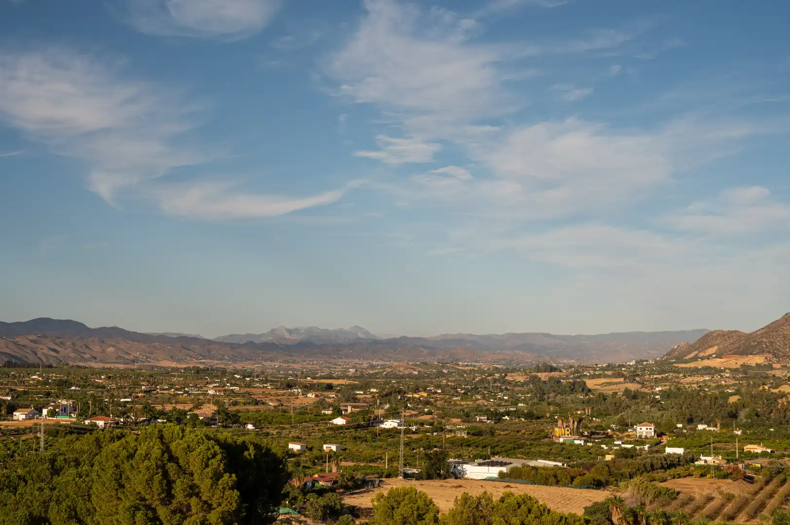 Vista exterior de Casa o chalet en venta en Alhaurín El Grande con Aire acondicionado, Terraza y Piscina