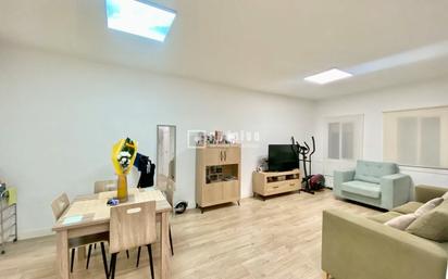 Living room of Flat for sale in  Barcelona Capital  with Air Conditioner and Furnished