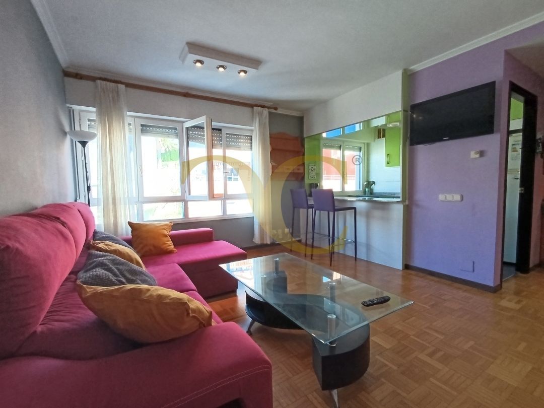 Sala d'estar de Apartament en venda en Gozón amb Calefacció, Traster i Piscina