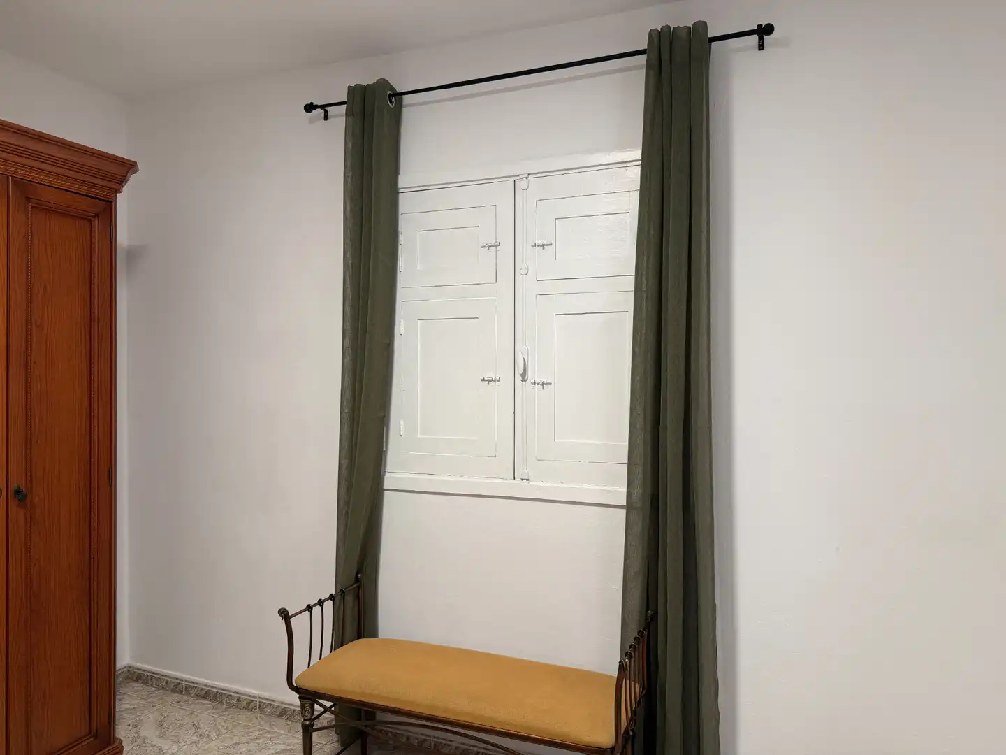 Habitación de Piso de alquiler en Arona con Amueblado, Horno y TV