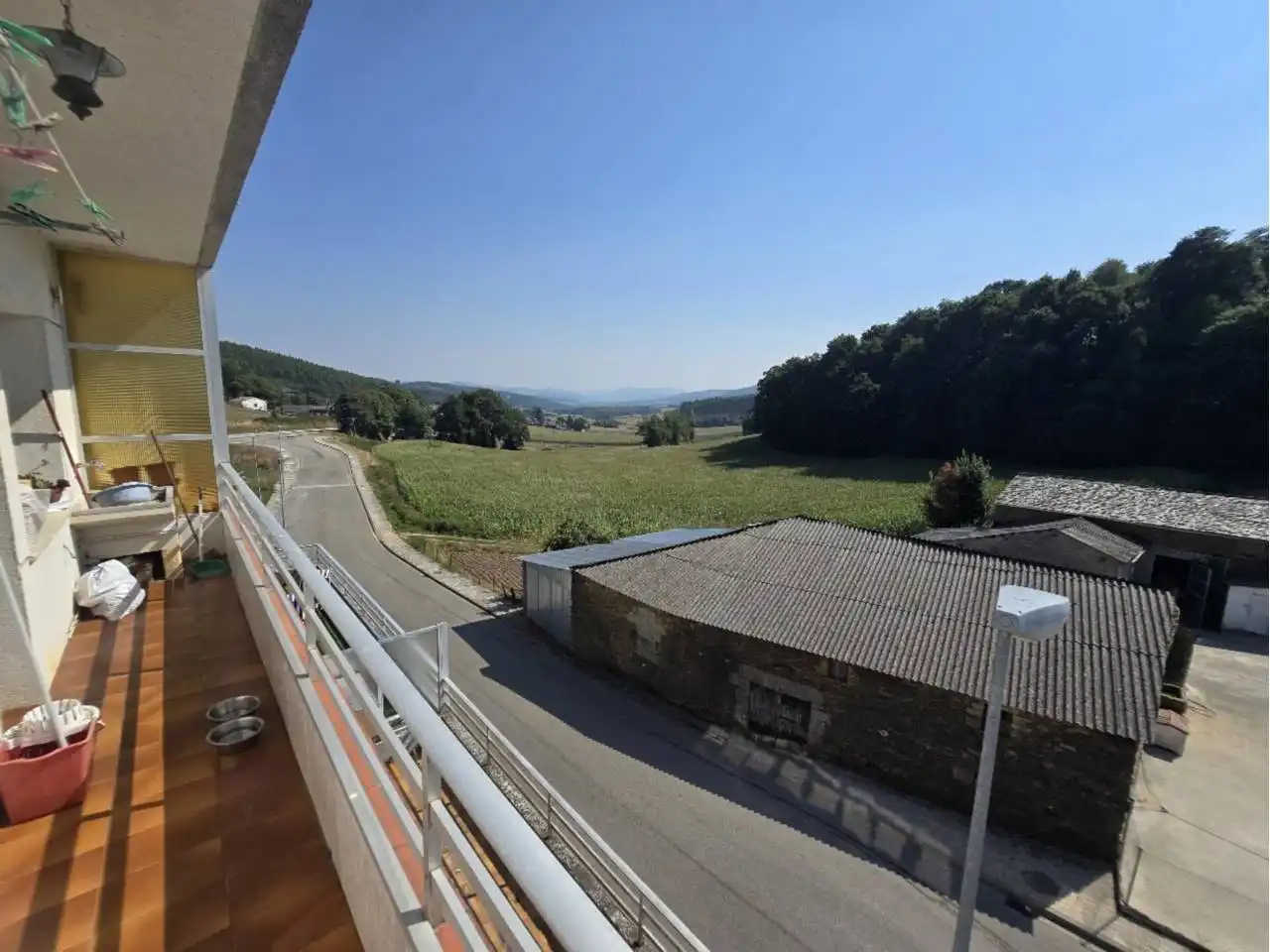 Vista exterior de Pis en venda en Baleira amb Calefacció, Terrassa i Moblat