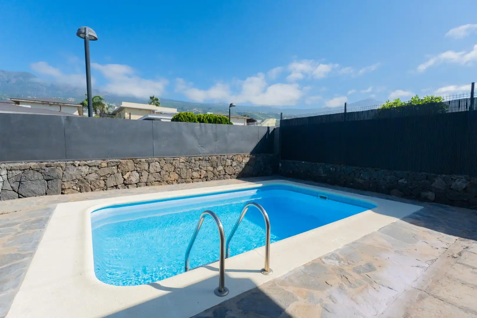 Piscina de Casa o xalet de lloguer en La Orotava amb Jardí privat, Parquet i Terrassa