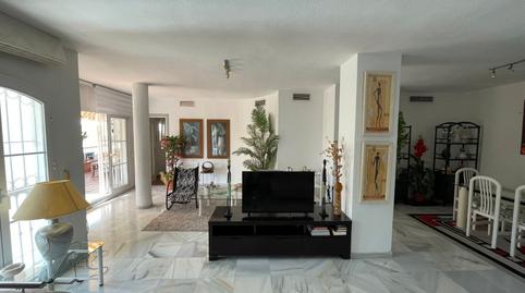 Foto 2 de Piso de alquiler en Avenida Piedramar, 1d, Nagüeles Alto, Málaga