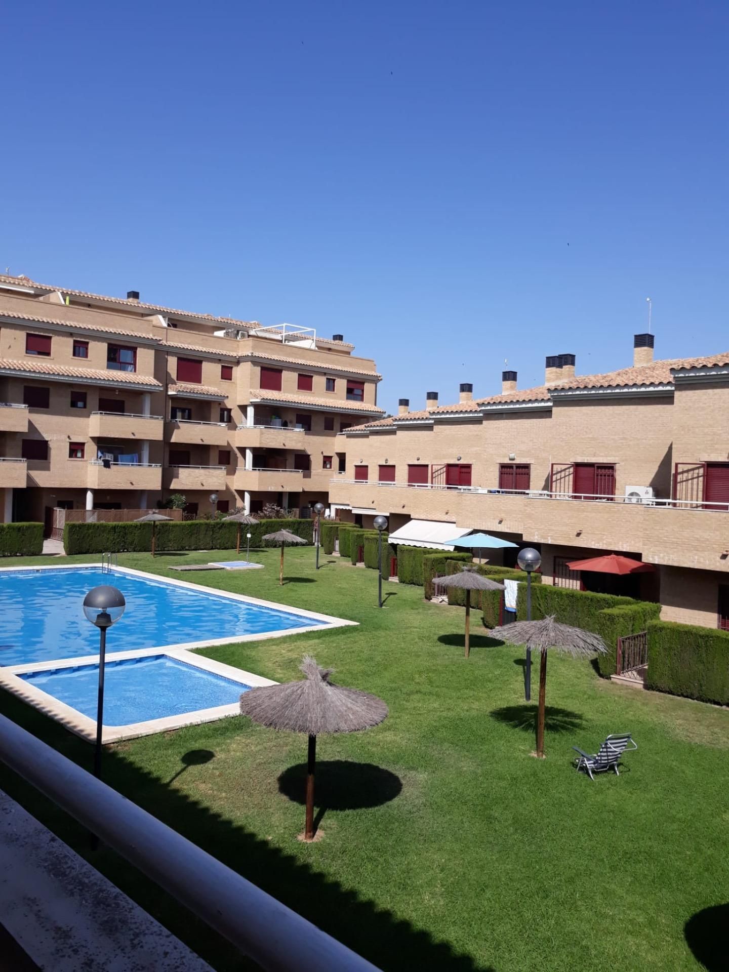 Piscina de Casa adosada en venda en Almenara amb Aire condicionat, Jardí privat i Terrassa