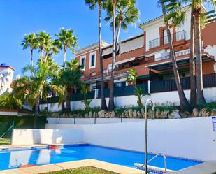 Vista exterior de Apartament en venda en Estepona amb Aire condicionat i Balcó