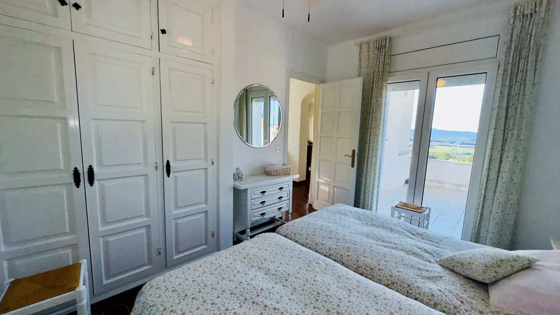 Habitación de Casa o chalet en venta en L'Estartit con Aire acondicionado, Calefacción y Jardín privado