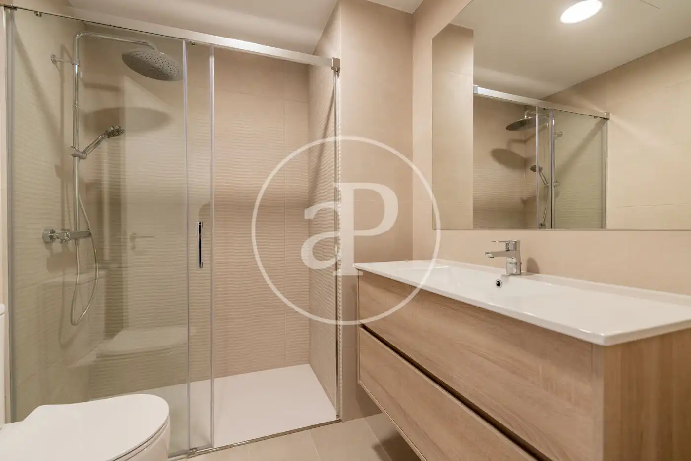 Piso de alquiler en Pje. de Bisbal, Fuente del Berro