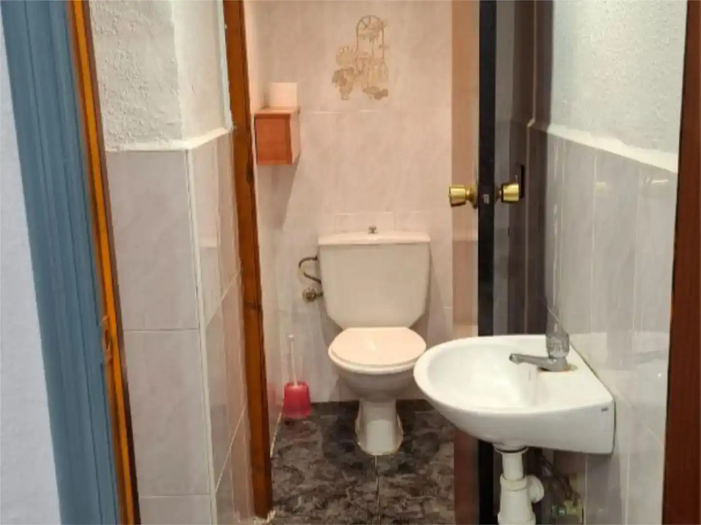 Bany de Local de lloguer en Venta de Baños
