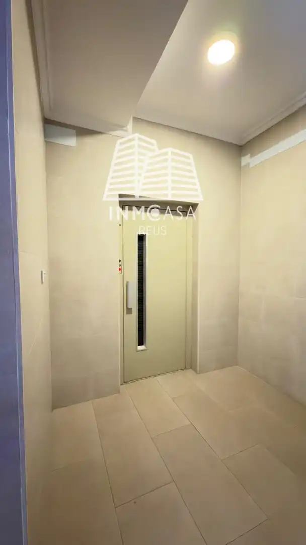 Piso en venta en Tarragona con Terraza