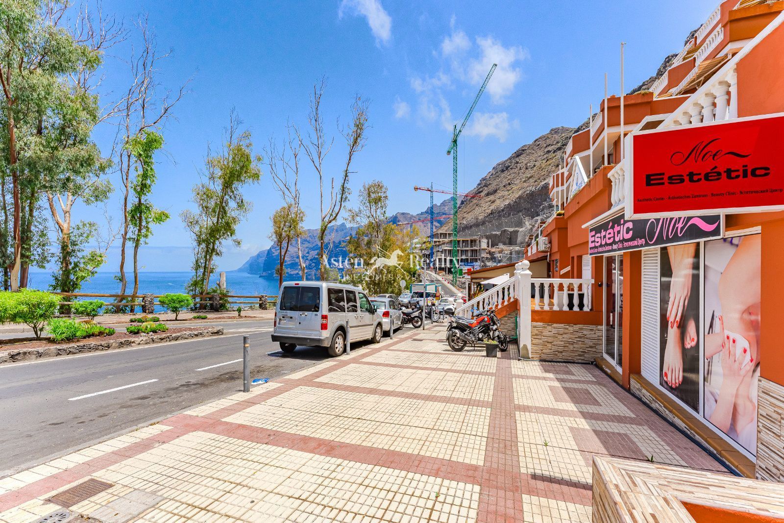 Vista exterior de Local en venda en Santiago del Teide