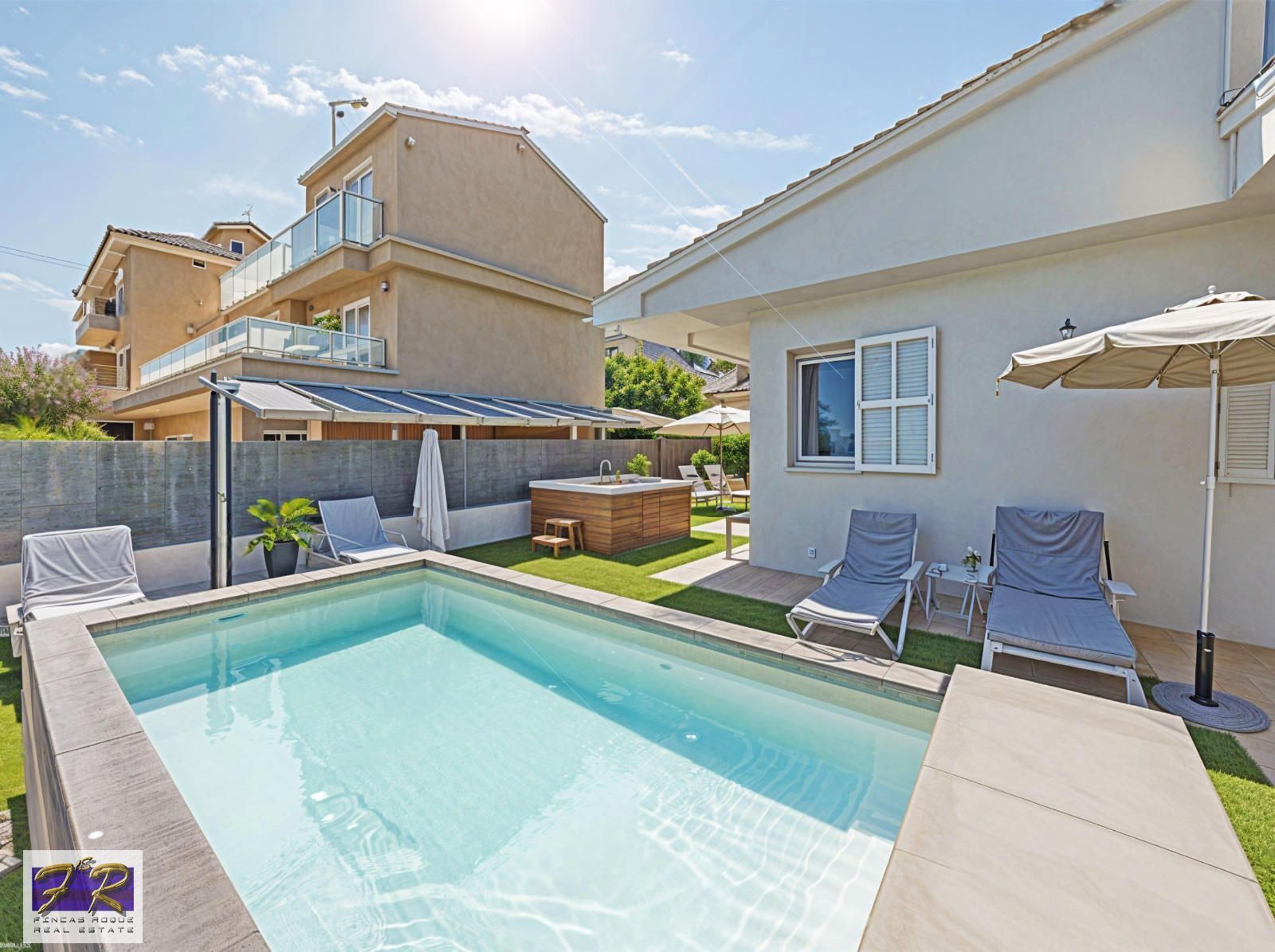 Piscina de Casa o xalet en venda en Santa Margalida amb Aire condicionat, Calefacció i Jardí privat