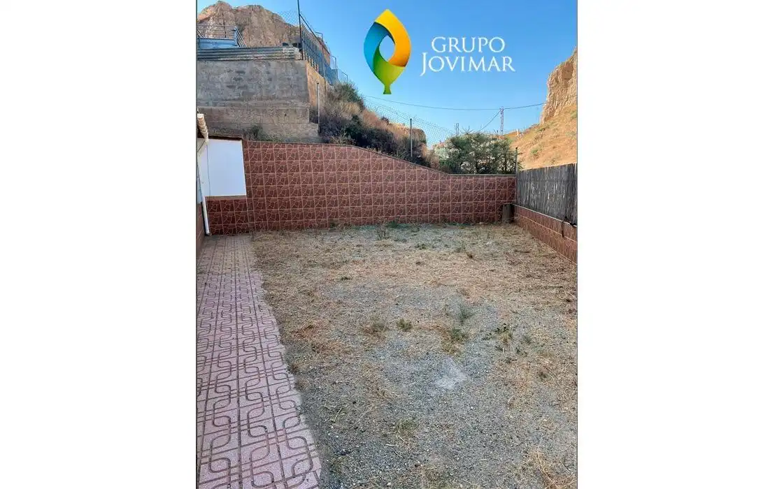 Jardín de Finca rústica en venta en Guadix