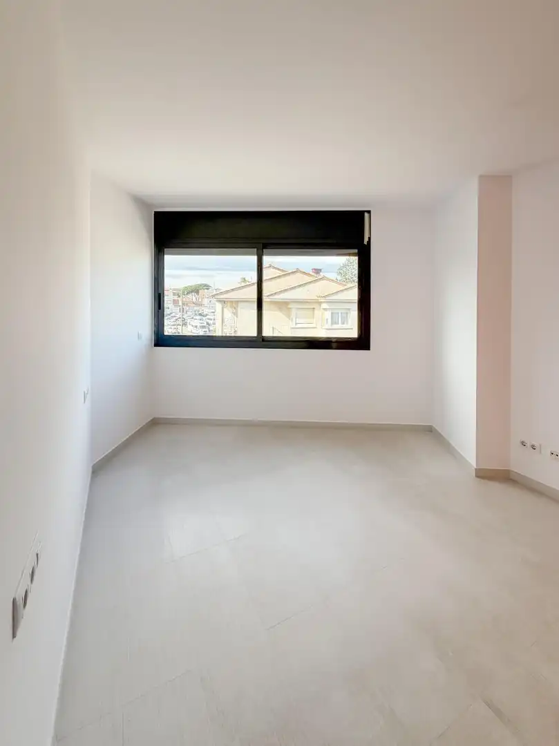 Habitación de Dúplex en venta en L'Escala con Aire acondicionado, Calefacción y Terraza