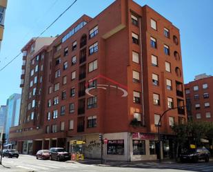 Vista exterior de Apartament en venda en León Capital  amb Calefacció i Parquet