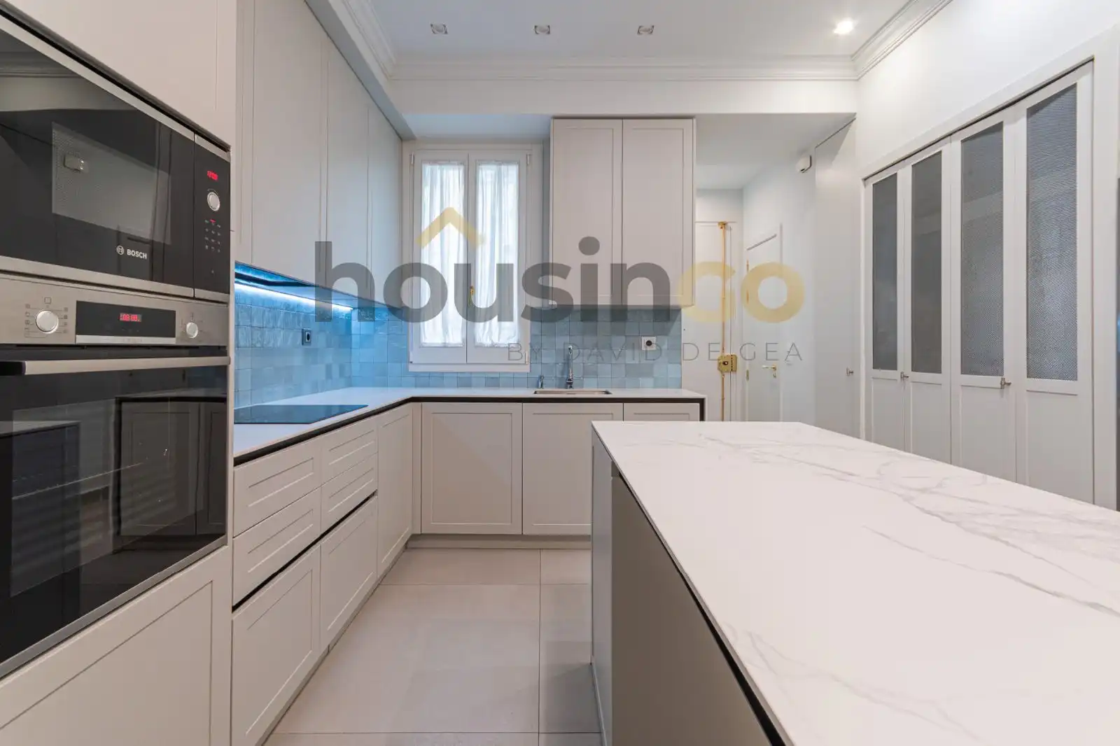 Kitchen of Flat for rent in Madrid  with Air Conditioner, Heating and Terrace