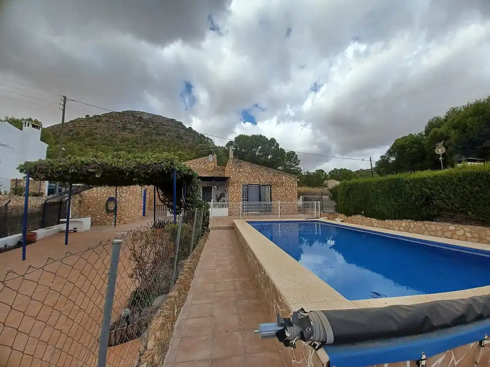 Vista exterior de Casa o xalet en venda en Yecla