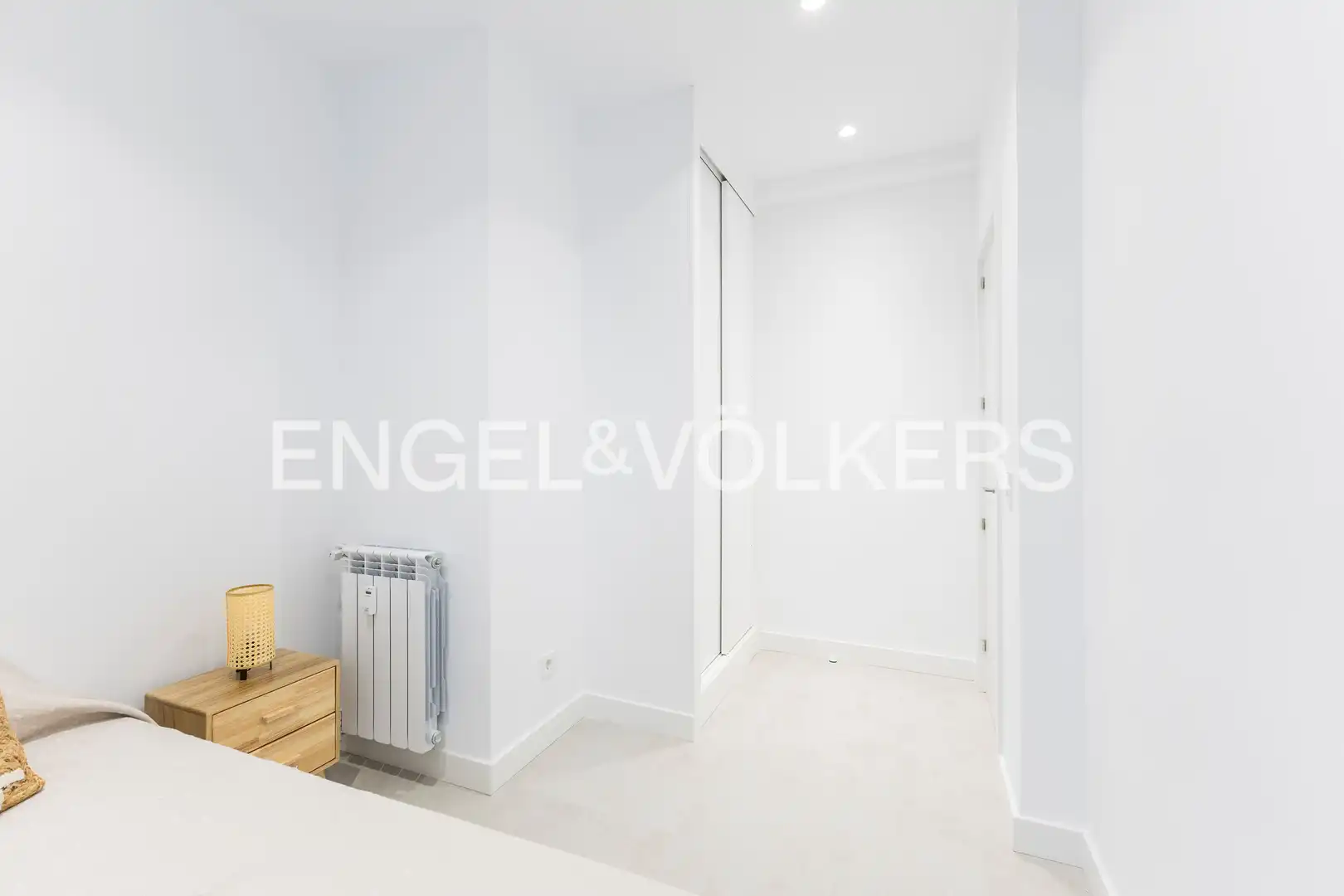 Flat for sale in Madrid  with Air Conditioner, Heating and Terrace