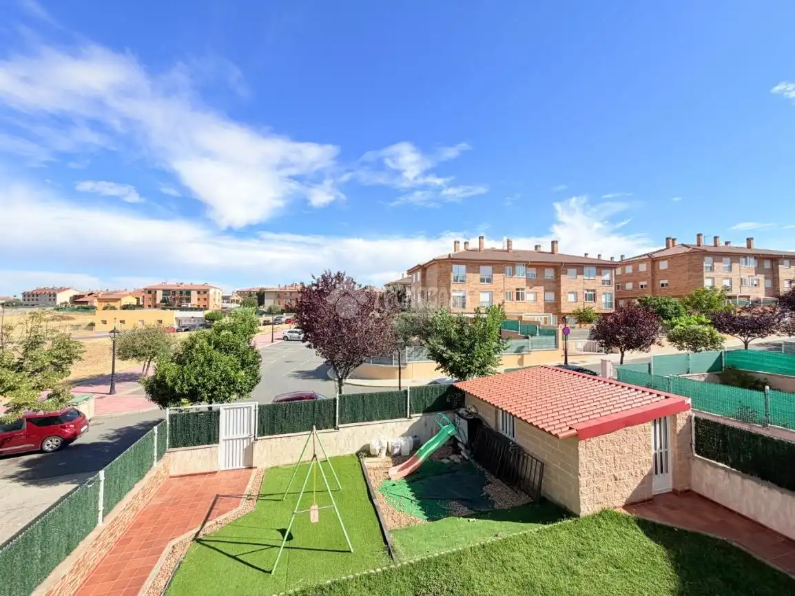 Exterior view of Flat for sale in Palazuelos de Eresma  with Storage room