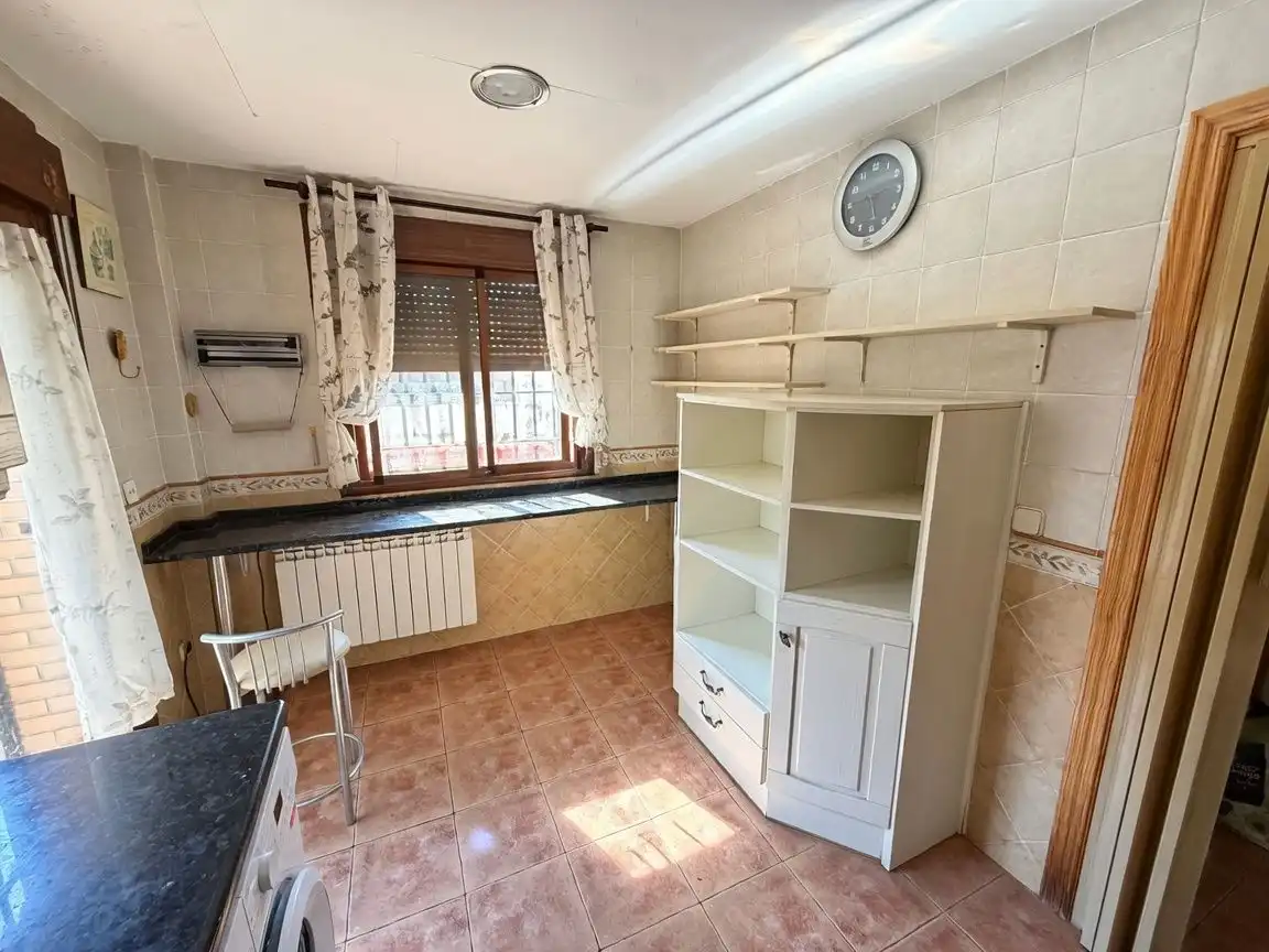 Detached house with pool for sale in Pioz, imagen 7