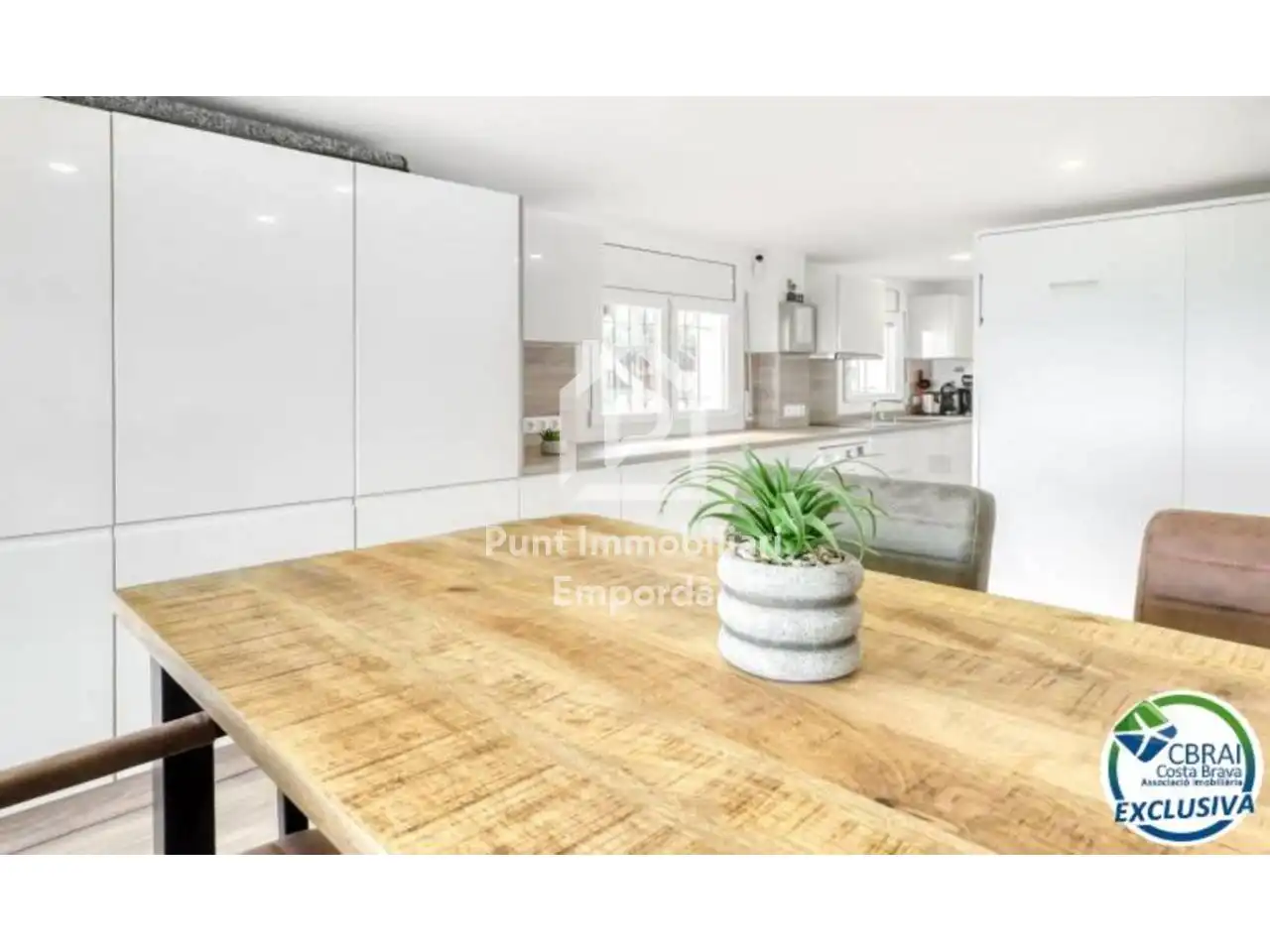 Vista exterior de Estudio en venta en Roses con Aire acondicionado, Parquet y Amueblado