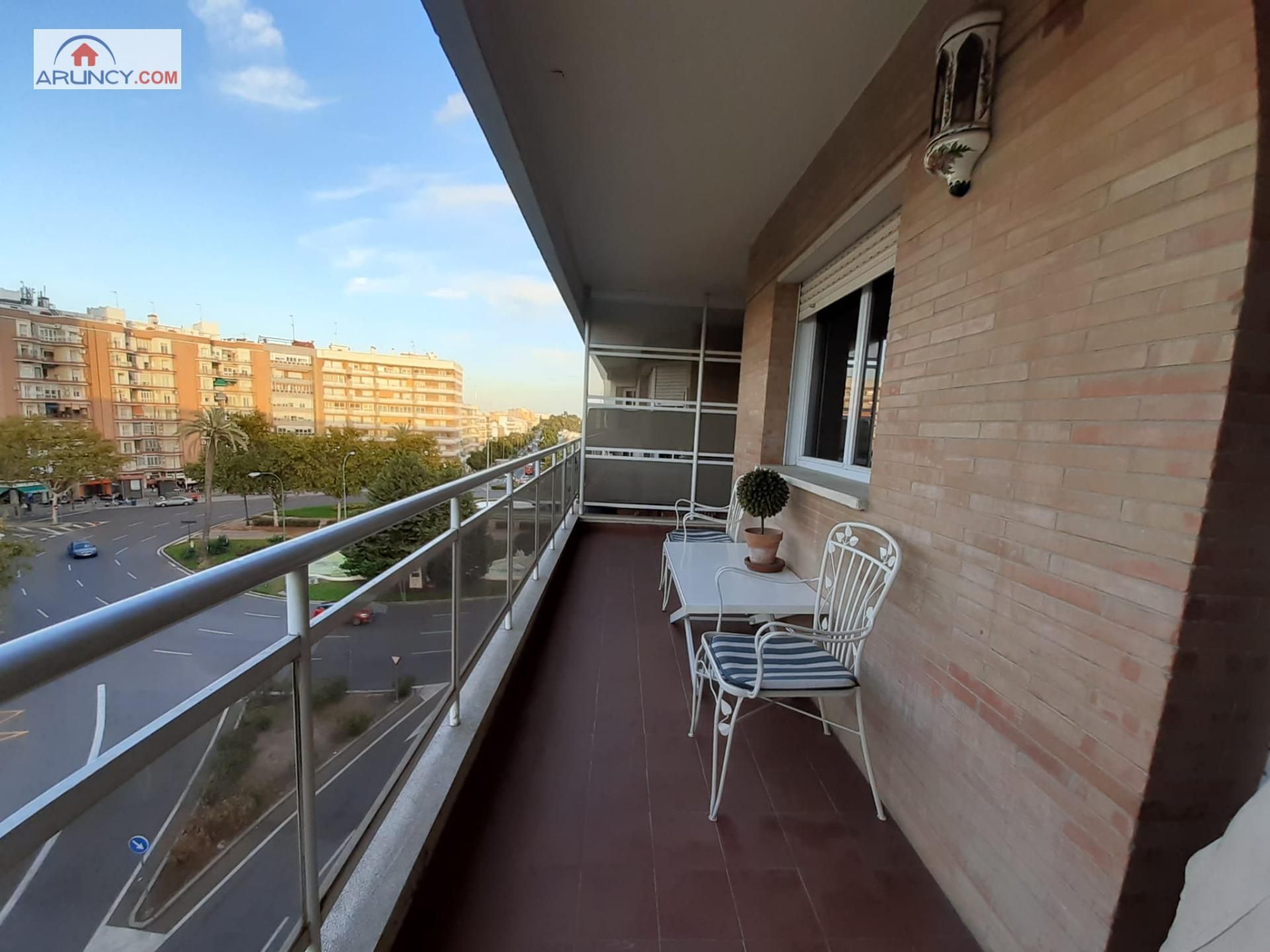 Exterior view of Flat for sale in  Sevilla Capital  with Heating, Parquet flooring and Terrace