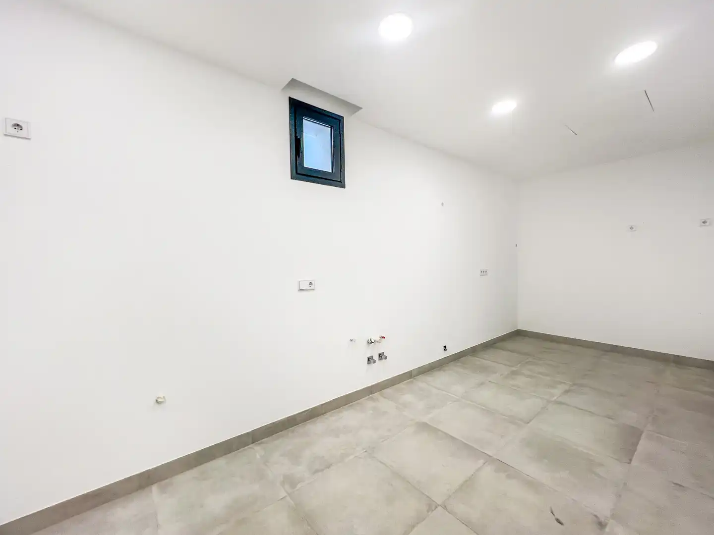 Haus oder Chalet zum Verkauf in Marbella mit Klimaanlage, Heizung und Privatgarten
