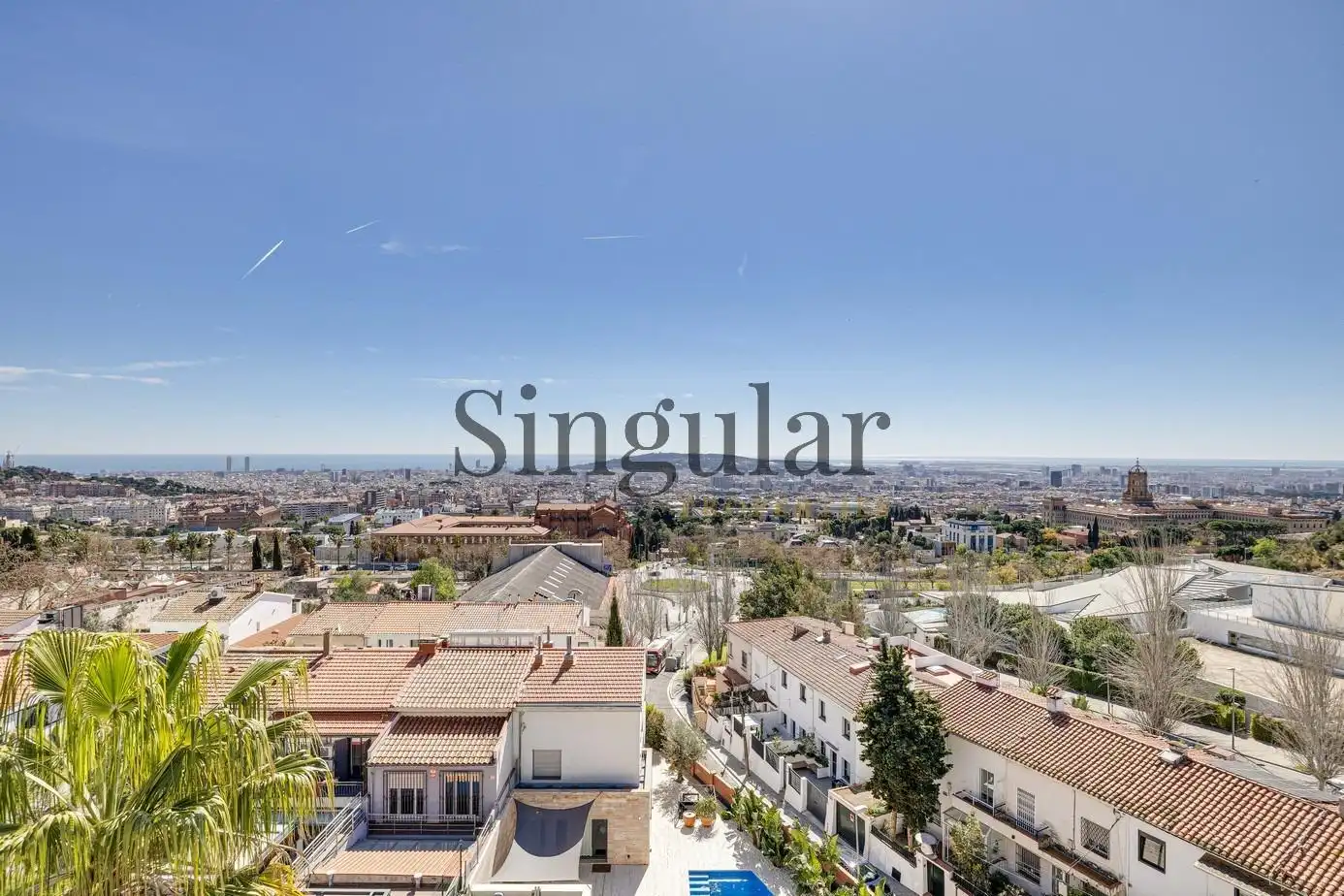 Exterior view of Flat for sale in  Barcelona Capital  with Air Conditioner, Private garden and Terrace
