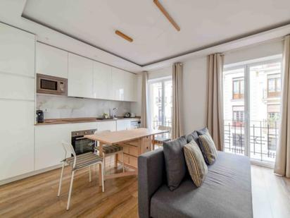 Exterior view of Apartment to rent in  Madrid Capital  with Air Conditioner, Heating and Furnished