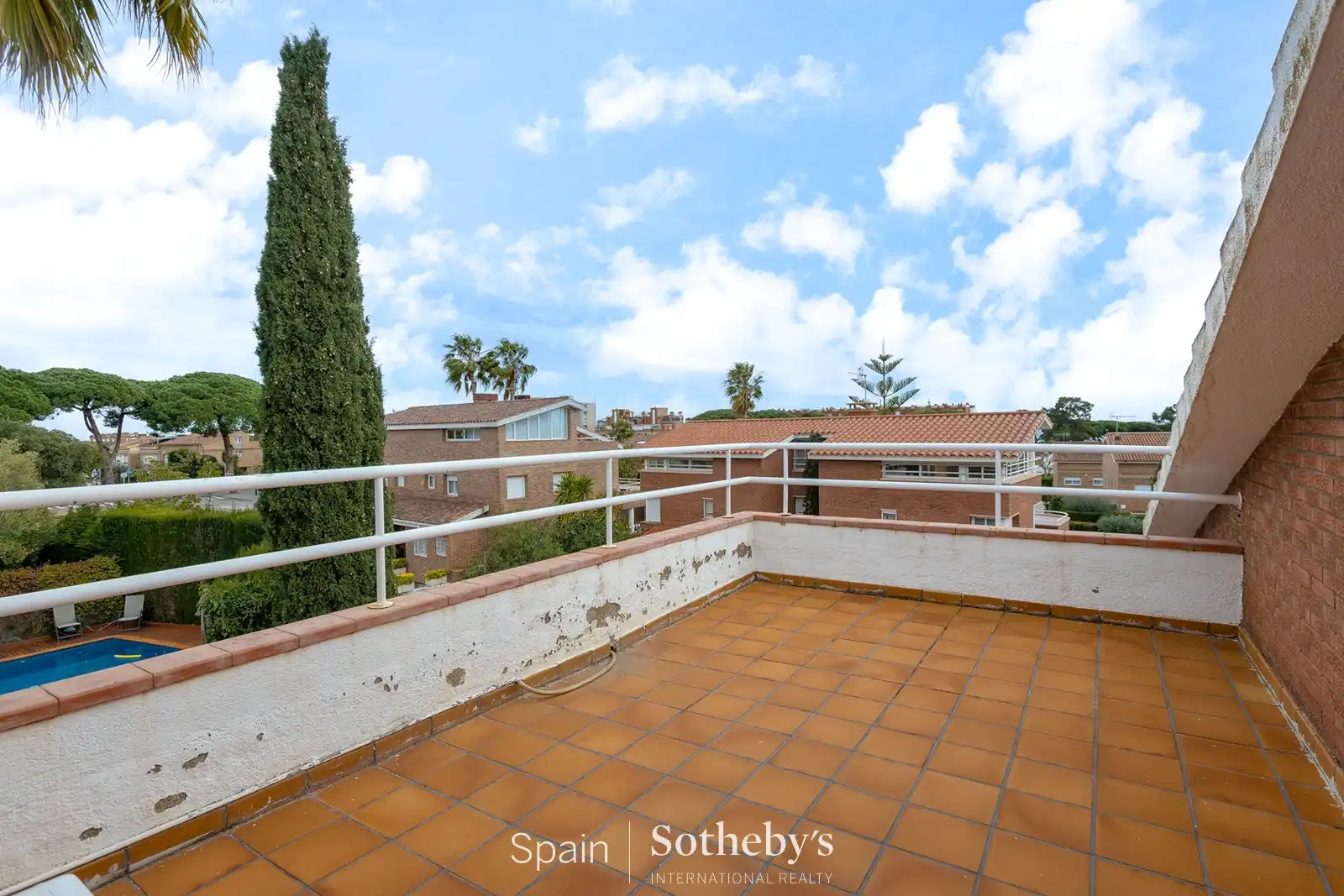 Casa aparellada amb piscina en venda a Carrer dels Oms, imagen 38