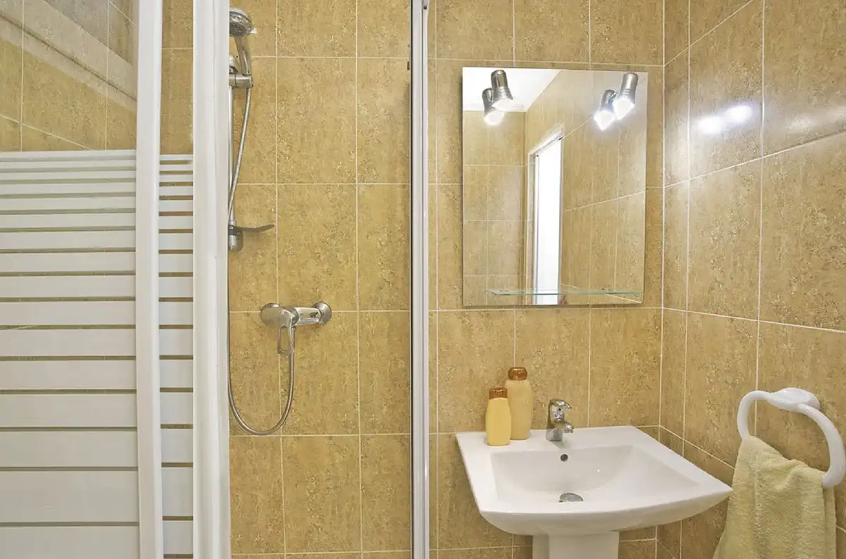 Baño de Casa o chalet en venta en Marbella con Aire acondicionado, Jardín privado y Terraza