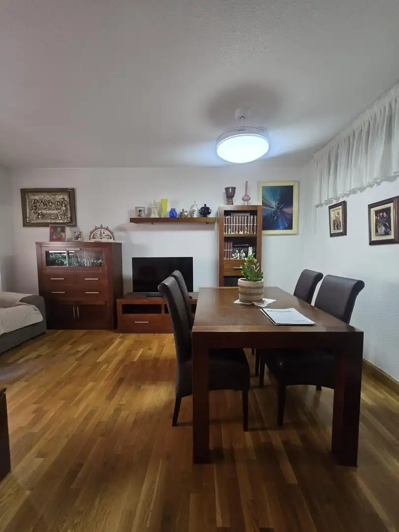 Appartamento con terrazza in vendita a Calle Calle Vicente Aleixandre, imagen 2